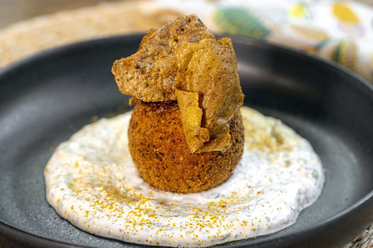 Görseliyle İştah Açar: Balıklı Patates Kroket ve Körili Tartar