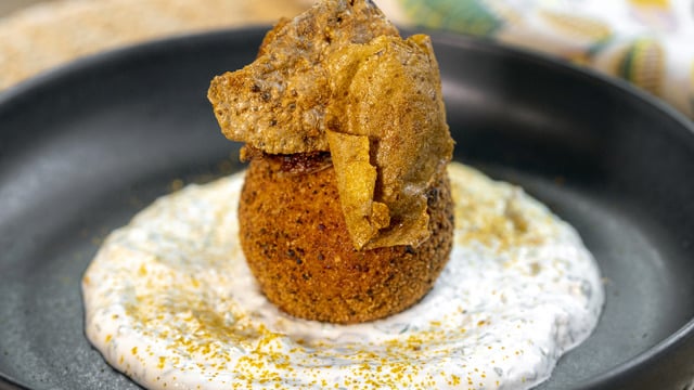 Görseliyle İştah Açar: Balıklı Patates Kroket ve Körili Tartar