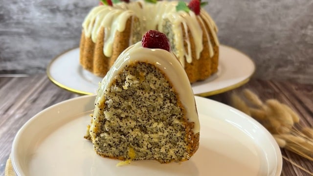 Nefis Uyum: Limonlu Haşhaşlı Yumuşacık Kek