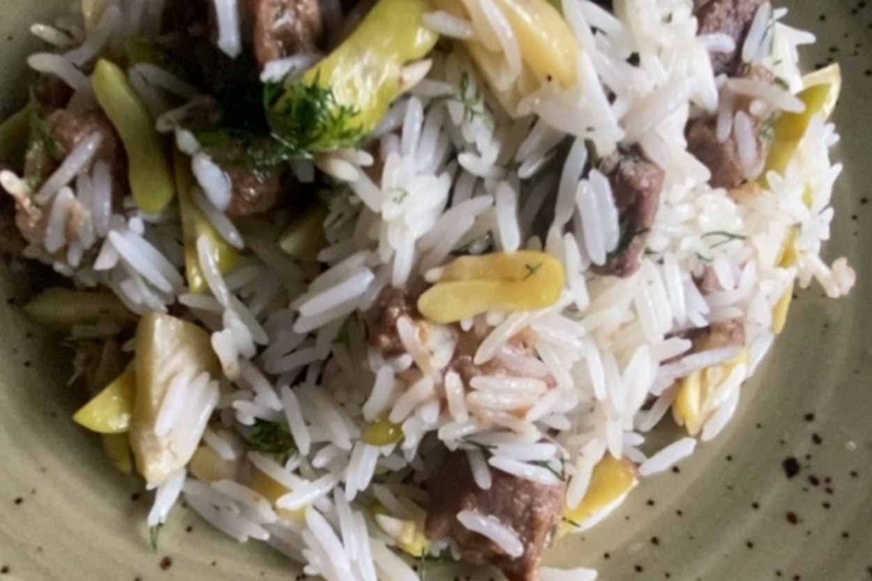 Farklı Pişirme Yöntemiyle: Etli ve Baklalı Basmati Pilavı