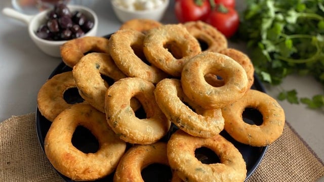 15 Dakikada Pişer: Maydanozlu Pişi