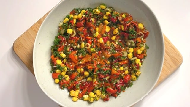 İştah Açar: Köz Biber Salatası
