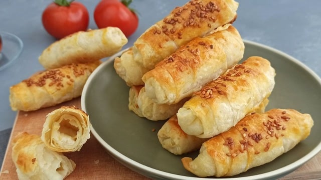 Canın İstediğinde Pişir Ye: Hazır Yufkadan Buzluk Böreği