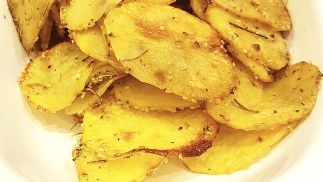 Böyle de Deneyin: Fırında Susam Soslu Patates