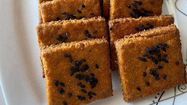 Tam Buğday Unlu: Salçalı Tuzlu Kurabiye