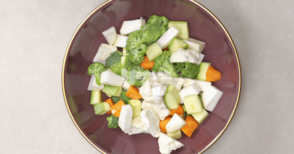 bulgurlu-sicak-sebze-salatasi-2