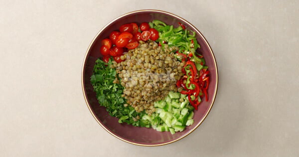tahin-soslu-mercimek-salatasi-2