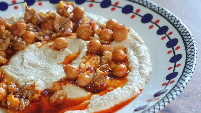 Lezzeti Katlandı: Kavrulmuş Cevizli Humus