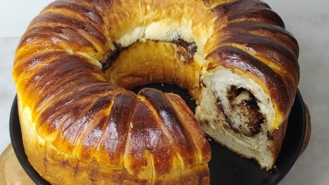 Onları Şaşırtın: Kek Kalıbında Çikolatalı Poğaça