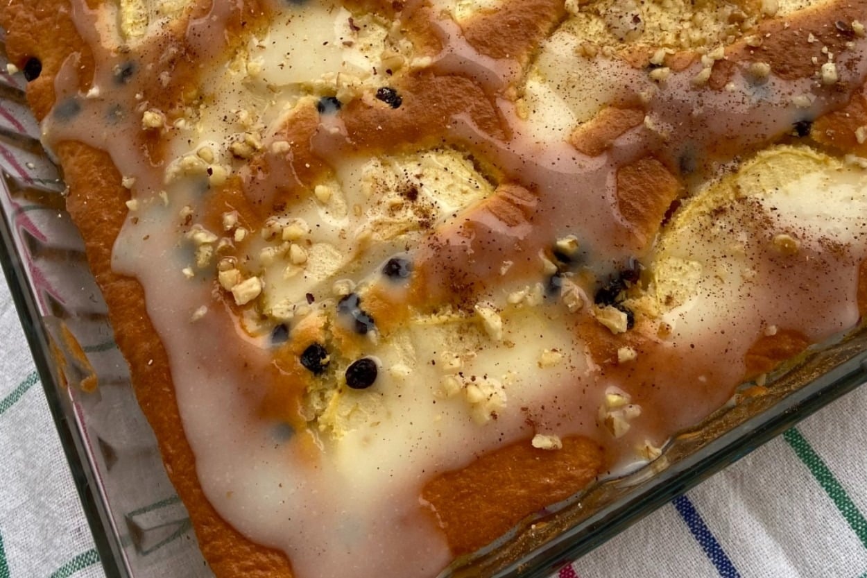 Borcamda Hazırlanır: Soslu Elmalı Kek