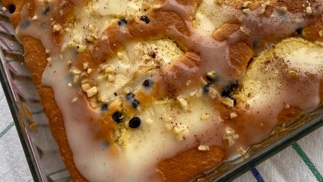 Borcamda Hazırlanır: Soslu Elmalı Kek