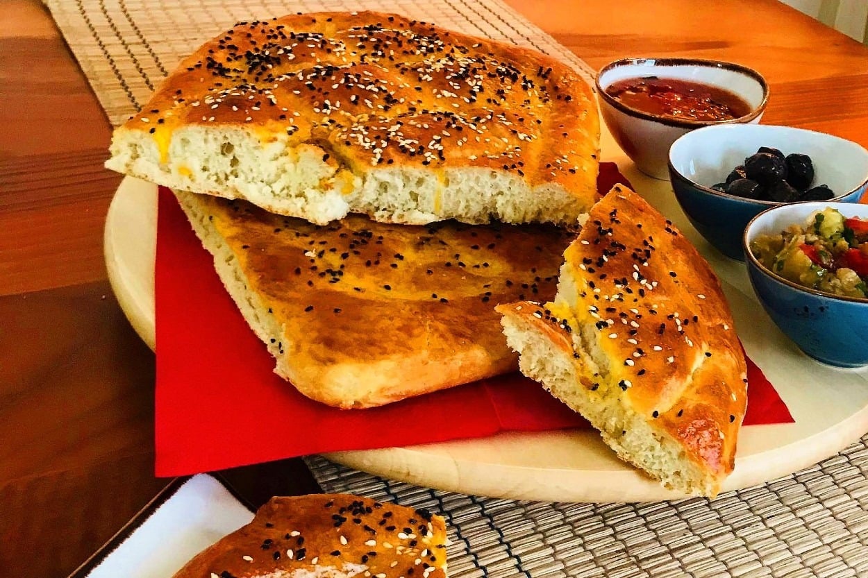 Evde Yapalım: Yumurtalı Ramazan Pidesi