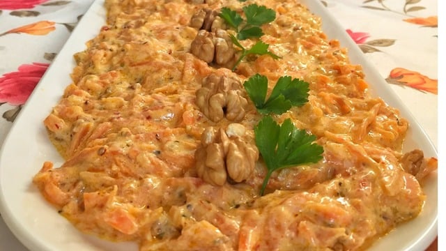 Mezelerin Efendisi: Cevizli Havuç Tarator