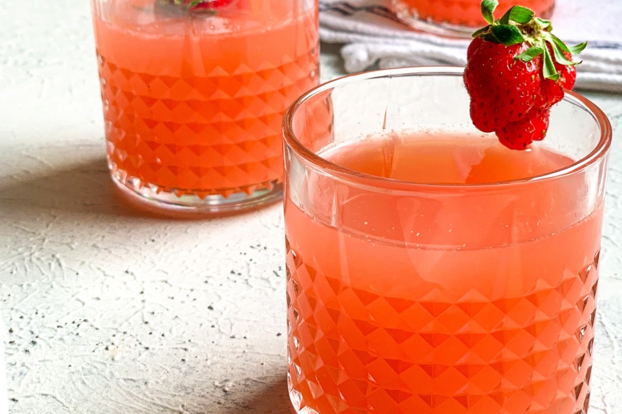 Şekeri Ayarında: Çilekli Limonata