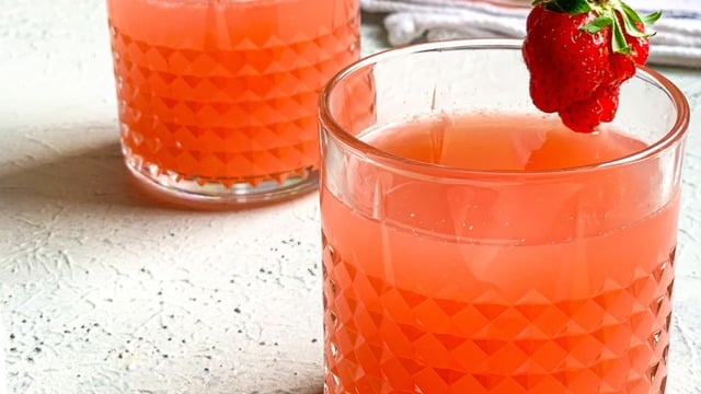 Şekeri Ayarında: Çilekli Limonata