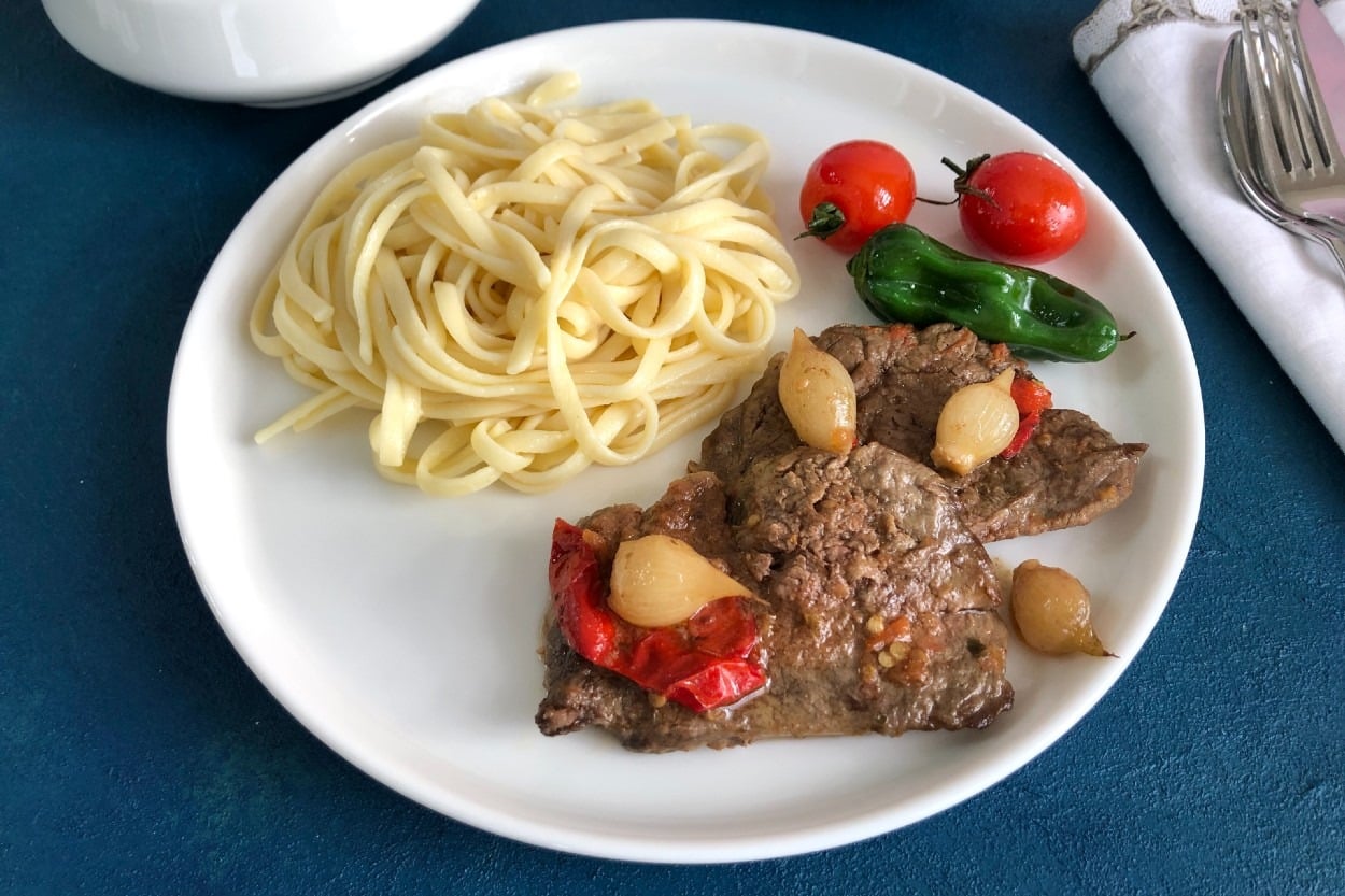 Nefis Menü: Soslu Lokum Bonfile ve Tereyağlı Makarna