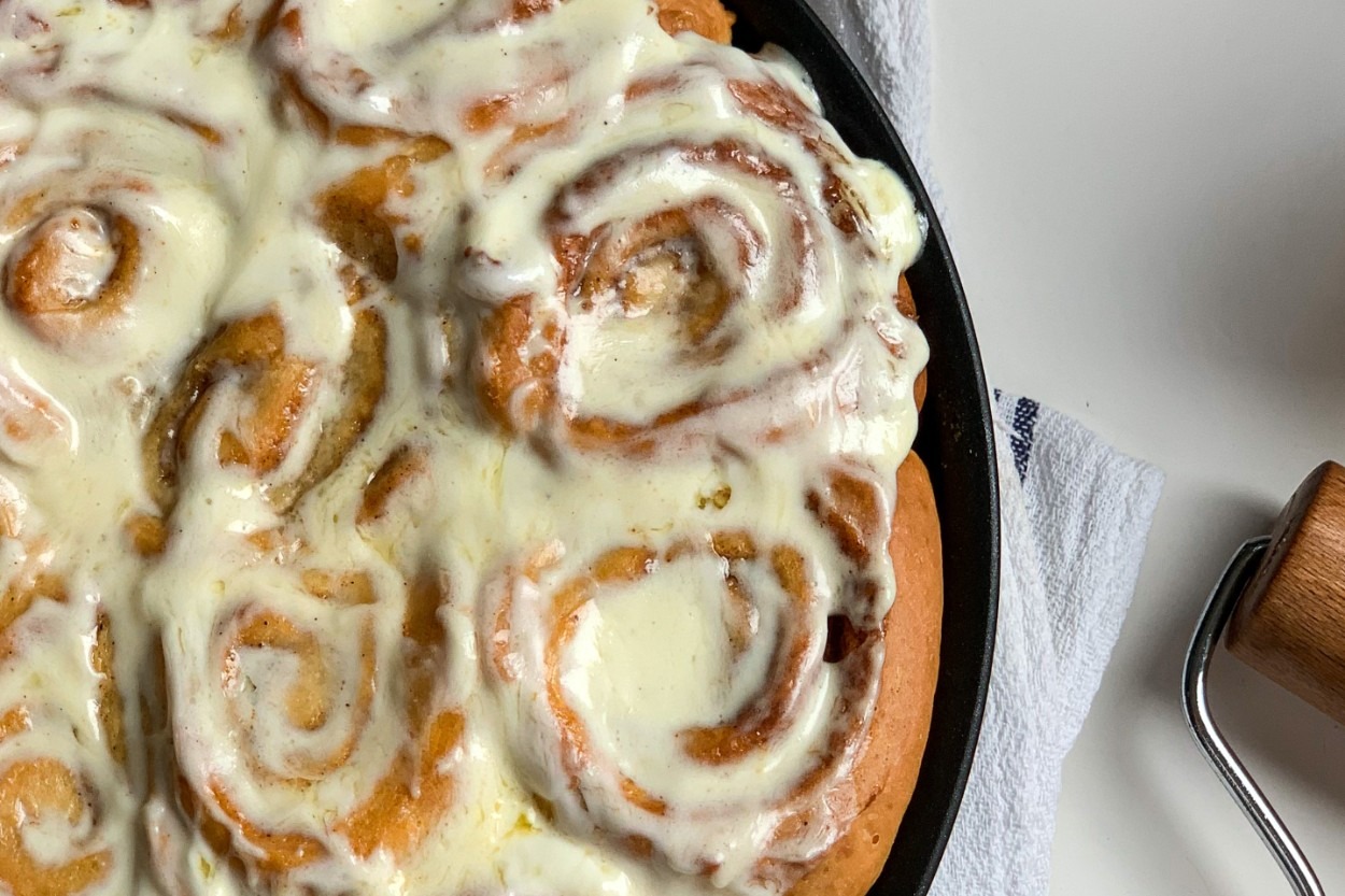 Kreması Ayrı Güzel: Pofuduk Cinnamon Roll