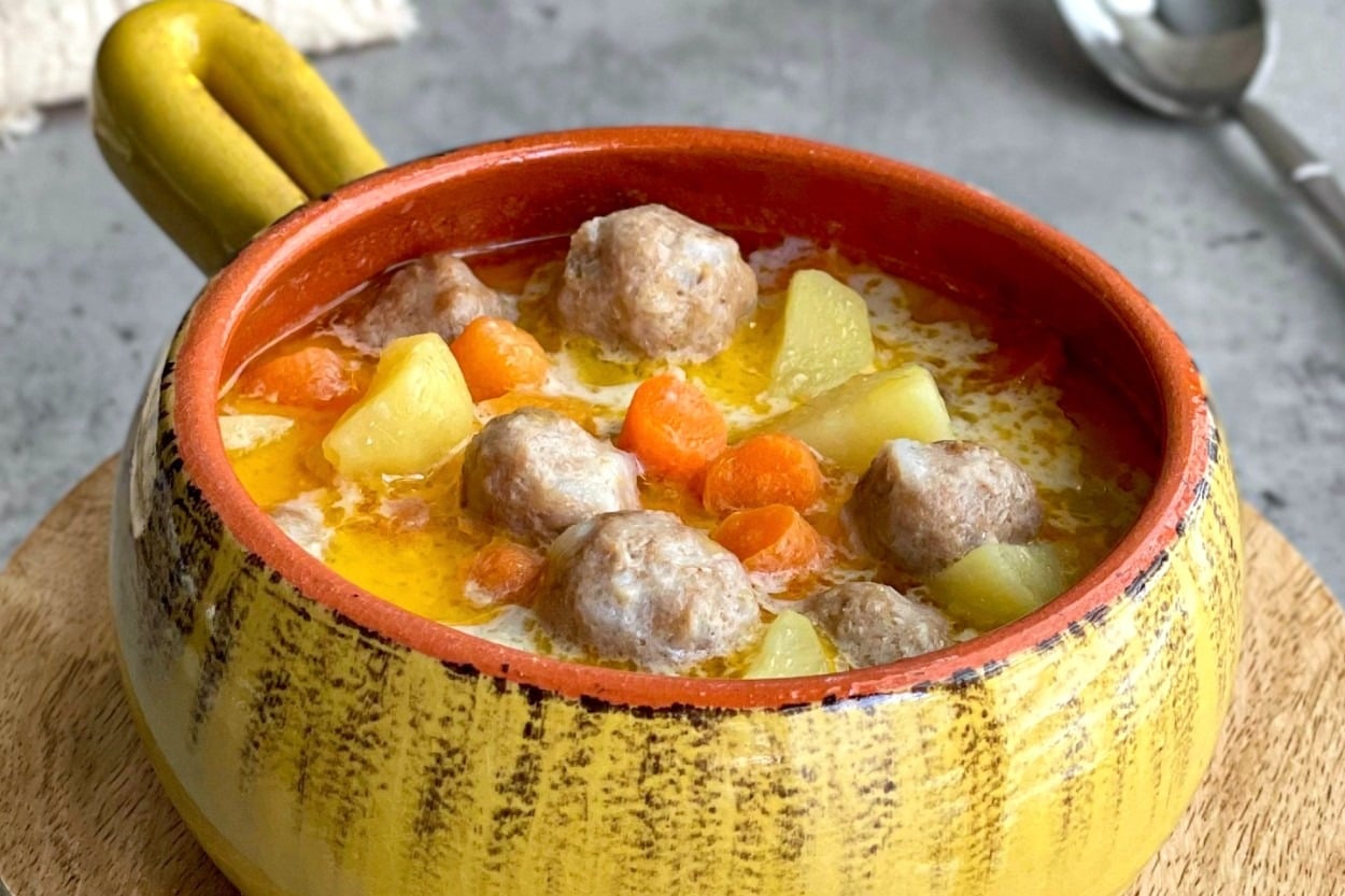 Çorba da Olur Ana Yemek de: Terbiyeli Sulu Köfte
