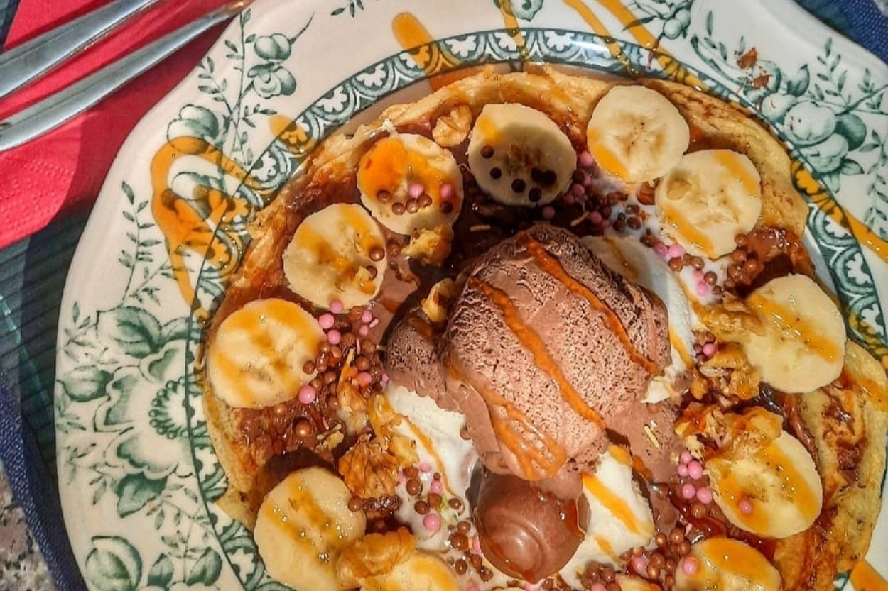 Bir Yaz Tatlısı: Dondurmalı Waffle