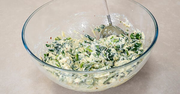 ispanakli-peynirli-rulo-borek-asama-4