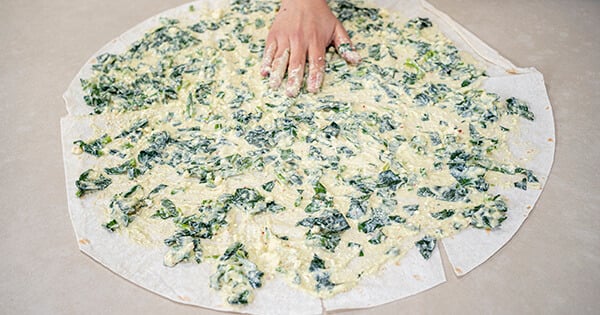 ispanakli-peynirli-rulo-borek-asama-5