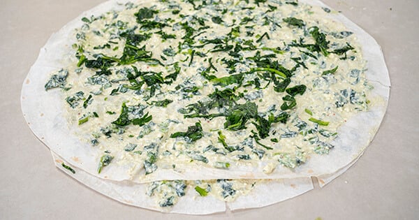ispanakli-peynirli-rulo-borek-asama-7