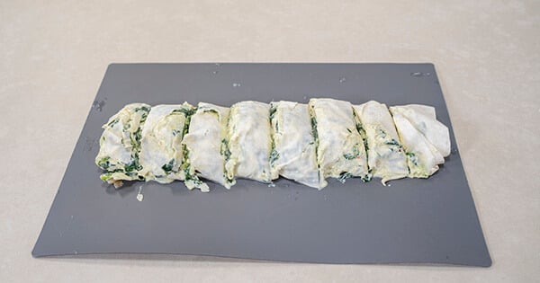 ispanakli-peynirli-rulo-borek-asama-11
