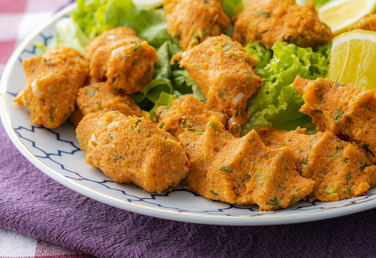 Mercimek Köftesine Rakip: Nohutlu Sıkma Köfte Tarifi