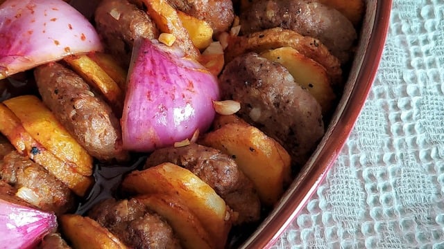 Akşamın Yemeği Hazır: Fırında Patatesli Köfte