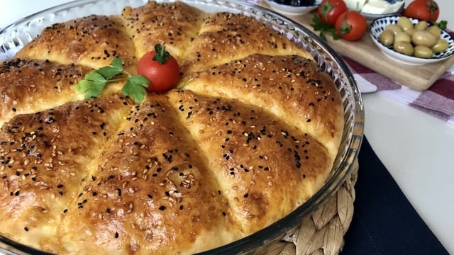Pofuduk Lezzet: Tepsi Çöreği