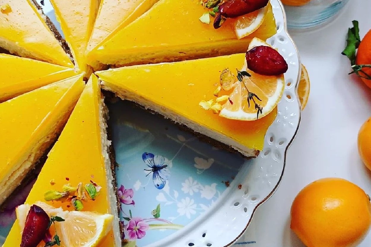 Sıcak Günlerin Ferah Lezzeti: Ev Yapımı Kolay Limonlu Cheesecake