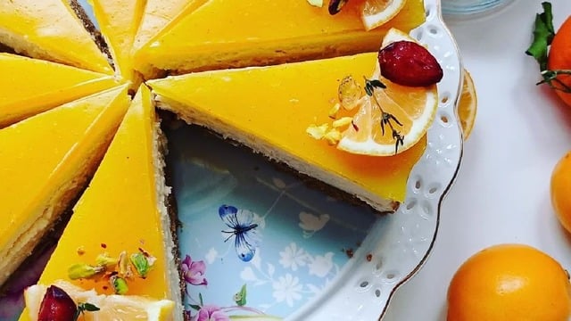 Sıcak Günlerin Ferah Lezzeti: Ev Yapımı Kolay Limonlu Cheesecake