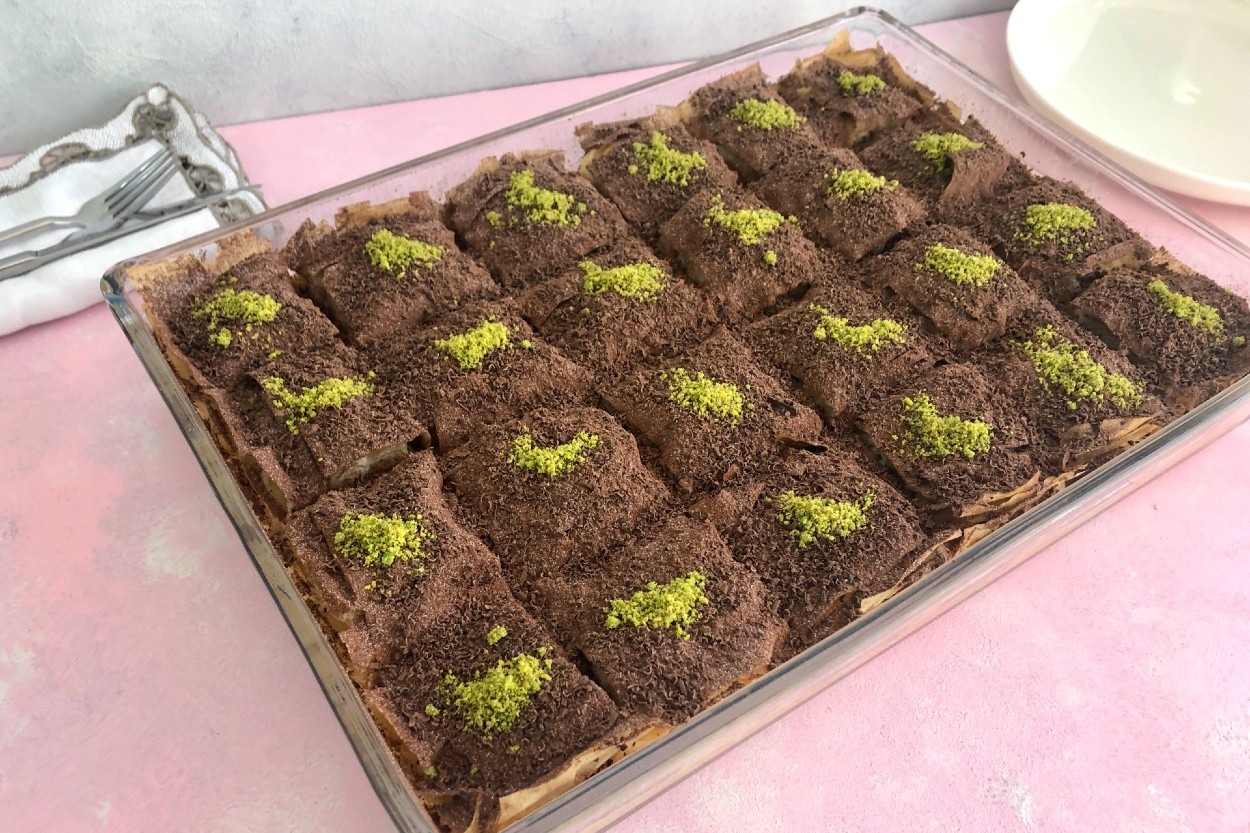 Ölçüsü Tam: Baklavalık Yufkadan Soğuk Baklava