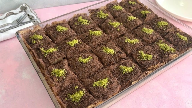 Ölçüsü Tam: Baklavalık Yufkadan Soğuk Baklava