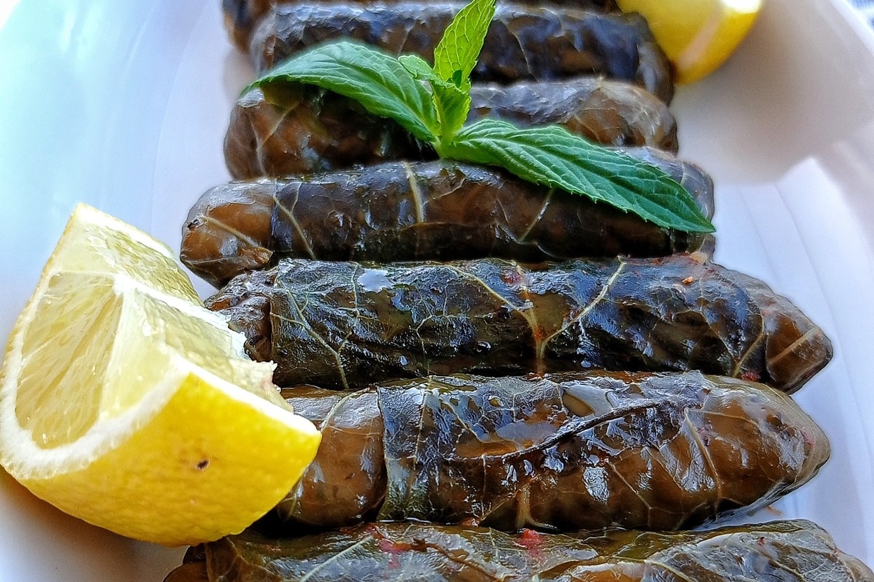 Lezzetiyle Meşhur: Zeytinyağlı Kara Lahana Sarması