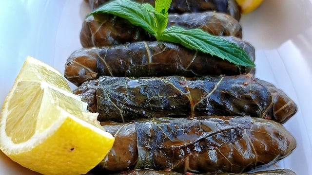 Lezzetiyle Meşhur: Zeytinyağlı Kara Lahana Sarması