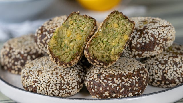 Herkes Ona Hayran Kalır: Susamlı Falafel
