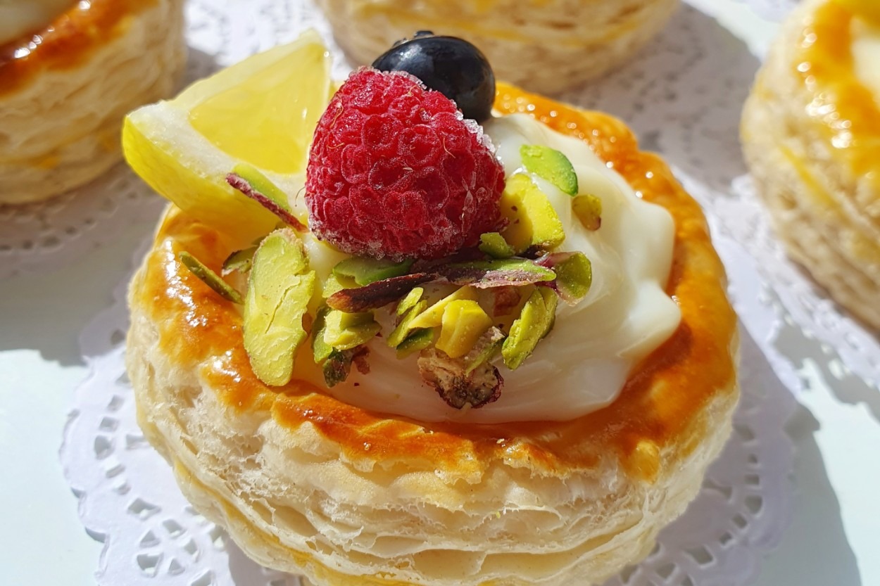 Limon Aromalı: Kremalı Milföy Çanakları
