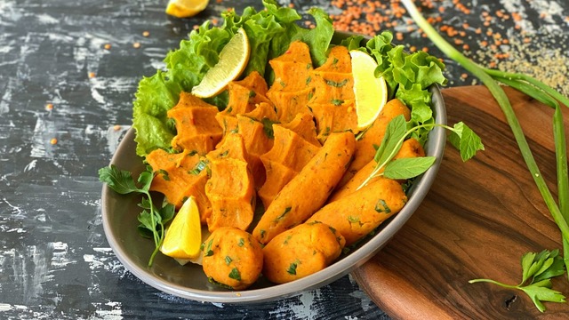 Püf Noktalarıyla: Tam Kıvamında Mercimek Köftesi