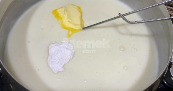 biskuvili-tavuk-gogsu-yapim1