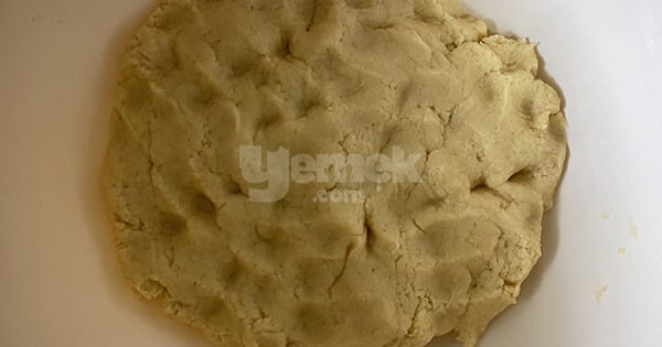 kiyir-kiyir-patatesli-pogaca-asama-6
