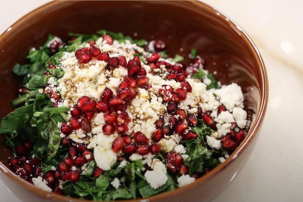 Hemen Hazır: Tulum Peynirli Roka Salatası