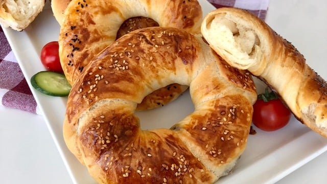 İçi Peynirli: Yumuşacık Açma