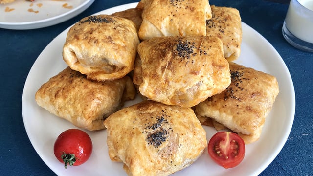 Çıtır Çıtır: Patlıcanlı Talaş Böreği