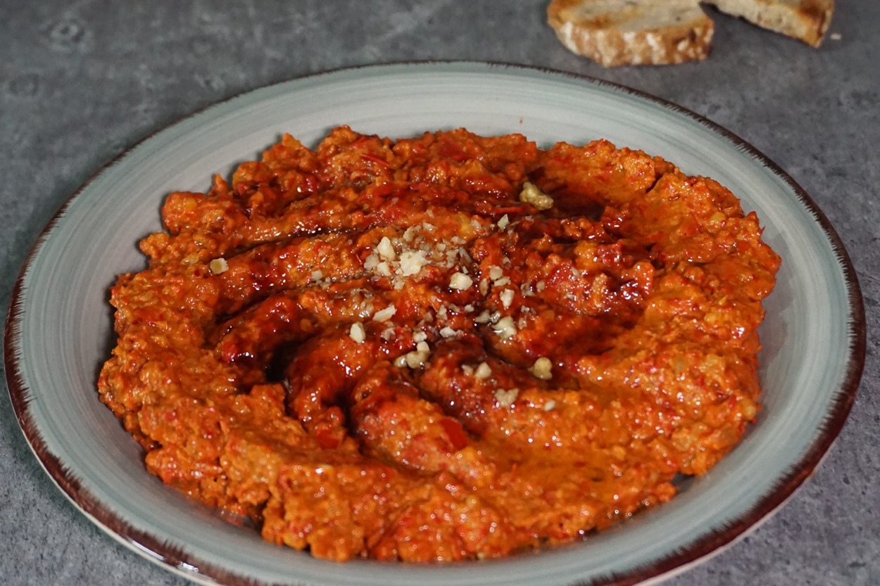 Bildiklerinizi Unutun: Muhammara