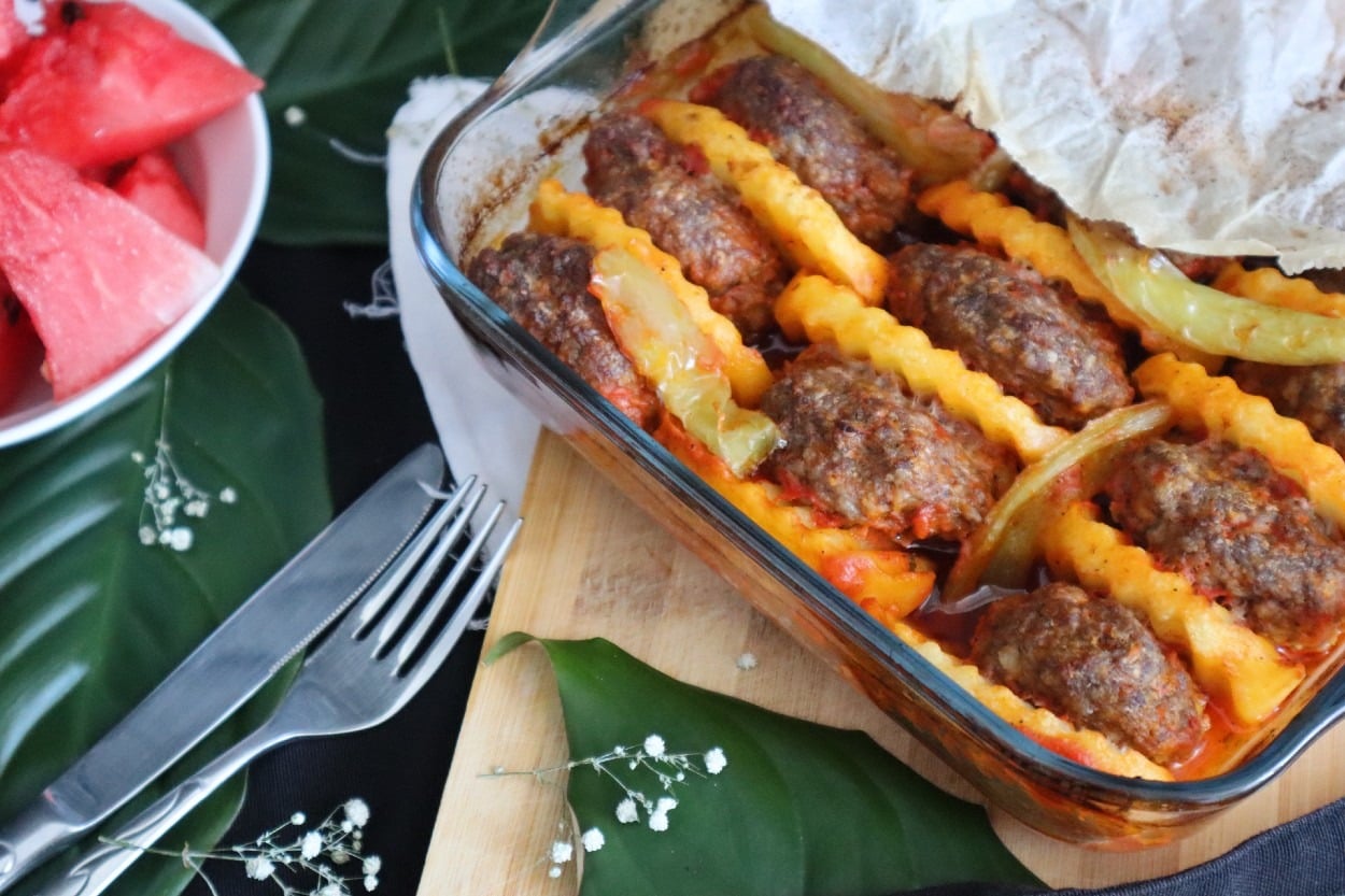 Akşamın Yemeği Hazır: Köfte Patates Dizmesi
