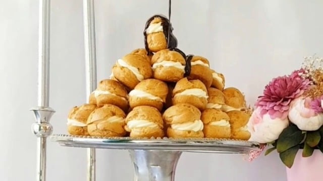 Lezzet Kulesi: Ev Yapımı Profiterol