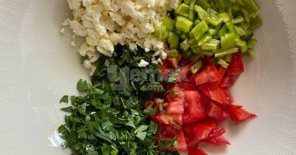 kahvaltilik-peynir-salatasi1