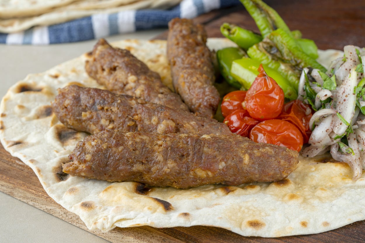 Evi Kebap Salonuna Çevirir: Tezgah Kebabı