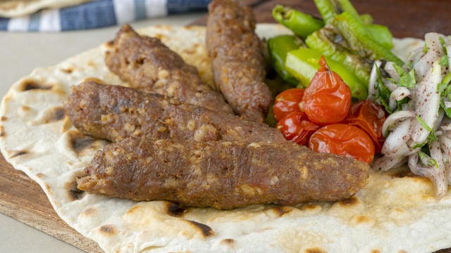Evi Kebap Salonuna Çevirir: Tezgah Kebabı